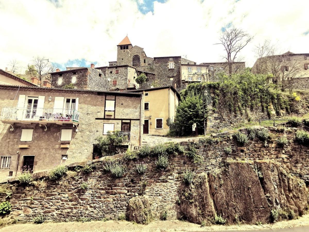 Auberge de Chanteuges Exterior foto