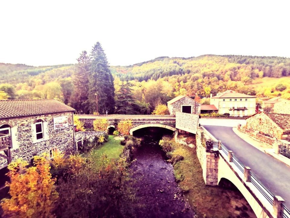 Auberge de Chanteuges Exterior foto